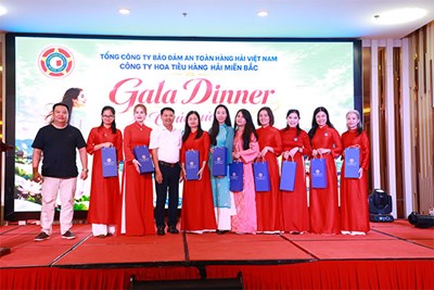 Công ty Hoa tiêu hàng hải miền Bắc tổ chức gặp mặt kỷ niệm Ngày Phụ nữ Việt Nam 20/10 năm 2026