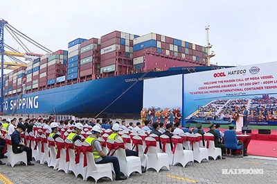 Đón tàu container siêu lớn COSCO SHIPPING AQUARIUS vào Cảng Container Quốc tế Hateco Hải Phòng