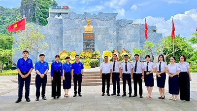 Công ty Hoa tiêu hàng hải miền Bắc đã tổ chức chuỗi hoạt động tri ân các Anh hùng liệt sĩ